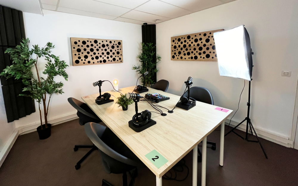 Illustrative picture #3 of Podcast studio studio named : Studio 2 - Grande salle - Bastille in the city of Paris
